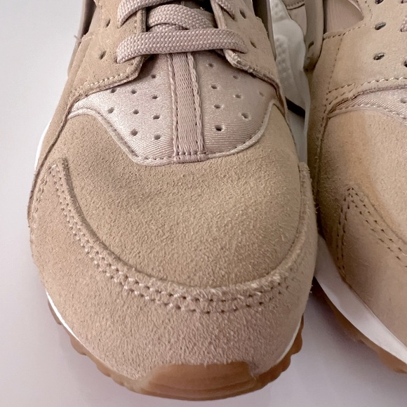 NIKE - Air Huarache By Nike AA0524-200 - Picture 10 of 15